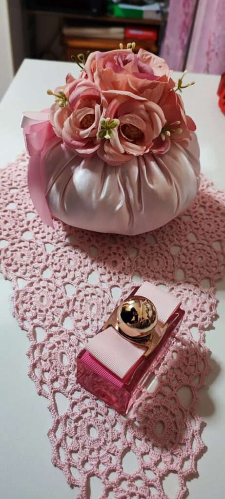 IMG_20240213_194653-461x1024 Bon bons rosa